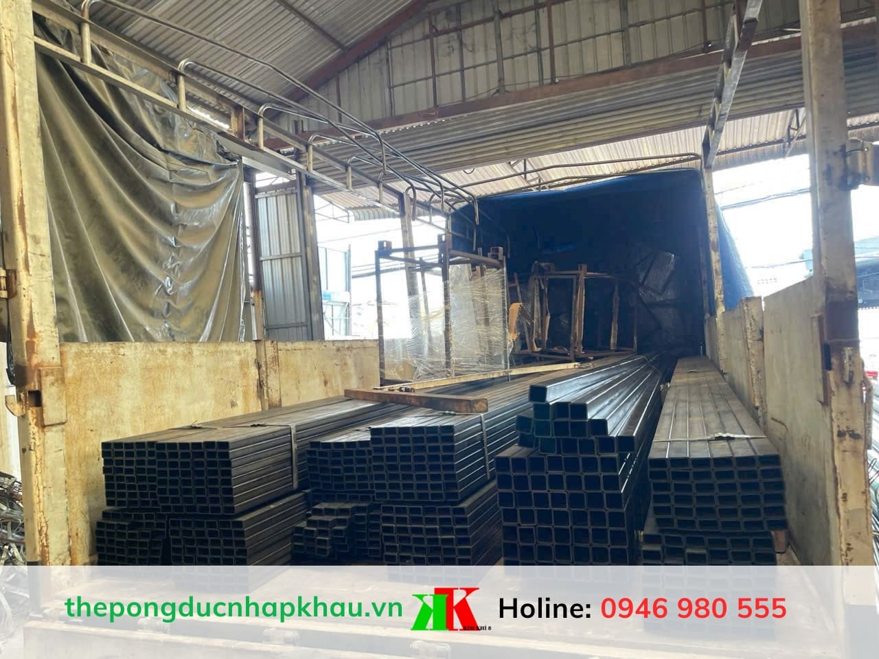 Hộp Hòa Phát đen và mạ